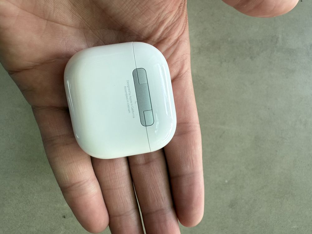 Продается air pods 4