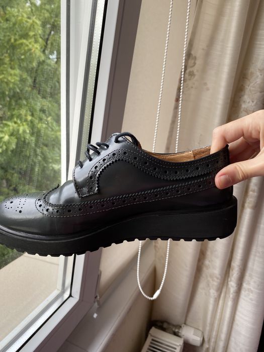 Pantofi gri din piele