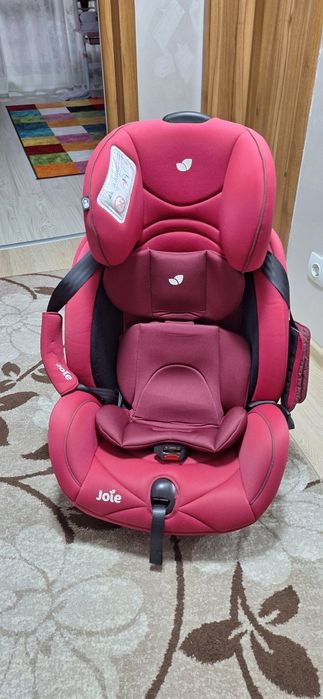 Scaun auto ,copii Joie cu sistem isofix