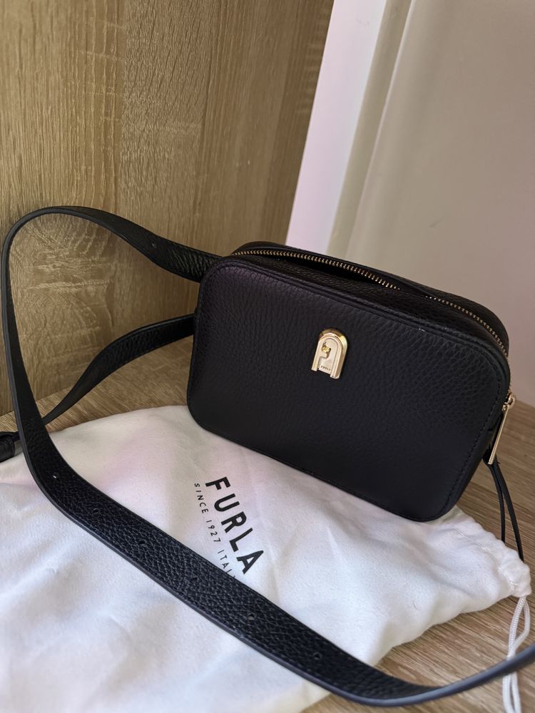 Чанта за кръст с колан Furla