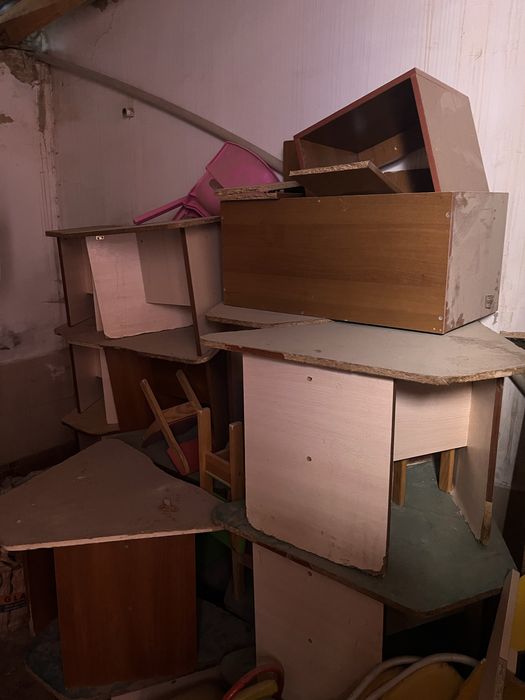 Столы детские, бесплатно отдам