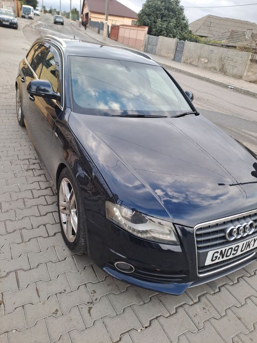 Vând Audi a4 2010