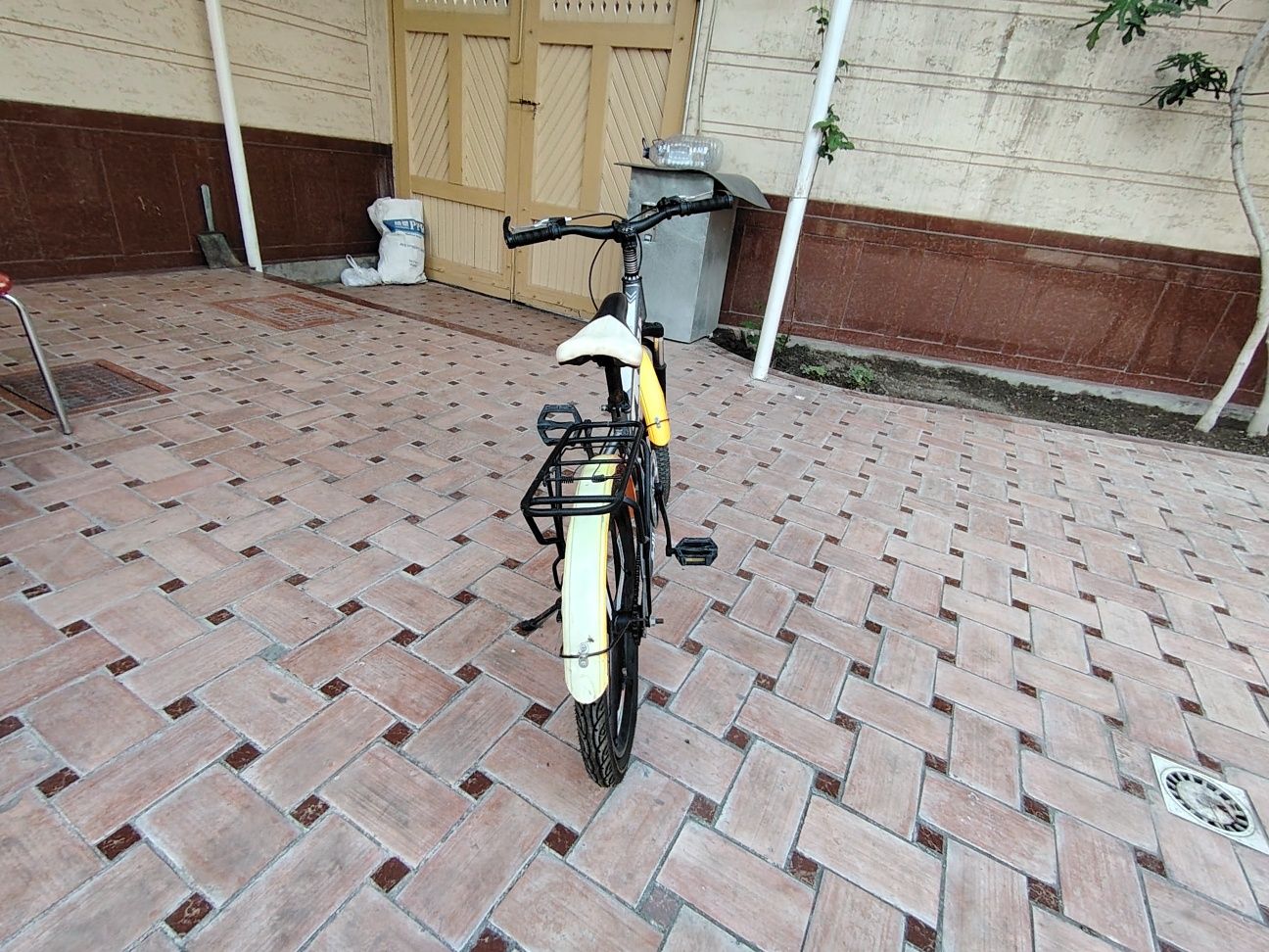 Velisoped sotiladi