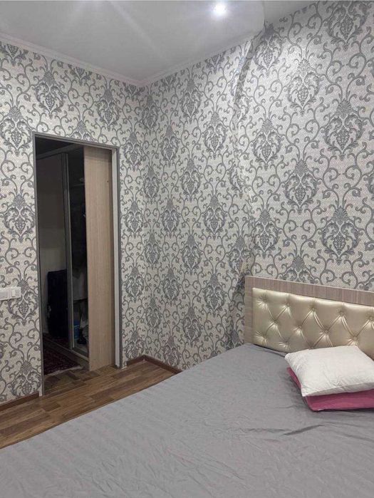 Урда. продается 2х комнатная квартира на 1м этаже, кирпич, 57 м2