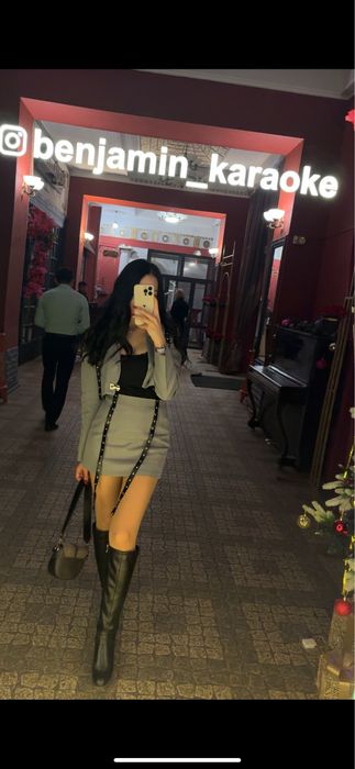 Продам костюм размер S