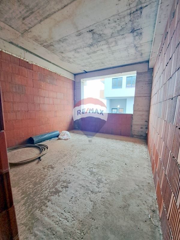 Тристайно жилище за продажба в м-т Траката, Варна, T1980
