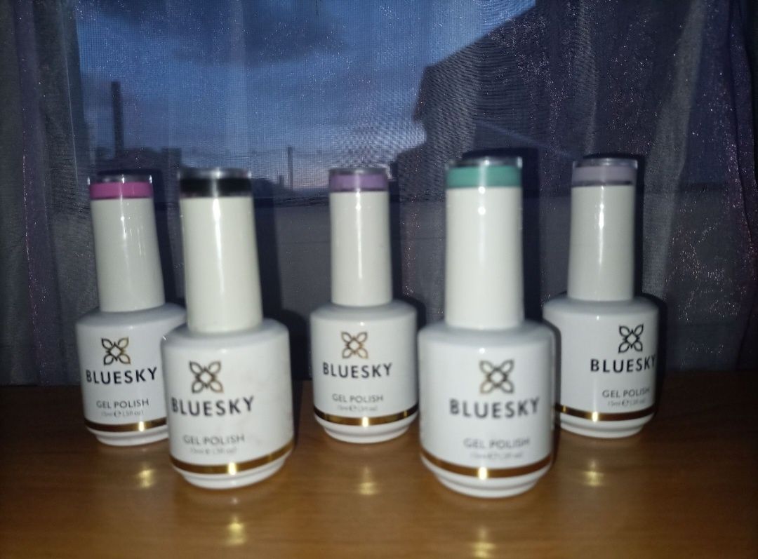 Гел лакове Bluesky