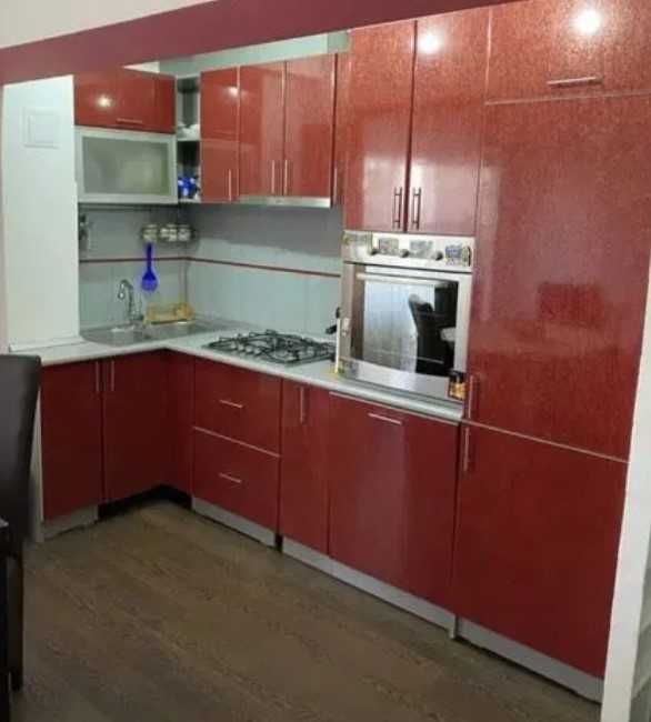 Дава се под наем Тристаен апартамент в Пловдив, Христо Смирненски - 90 кв.м за 260.1 € - Снимка #1