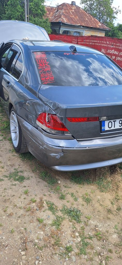 Dezmembrez sau vând întreagă bmw 730d