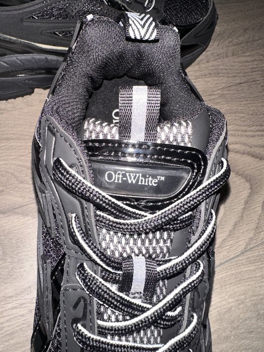 Off White