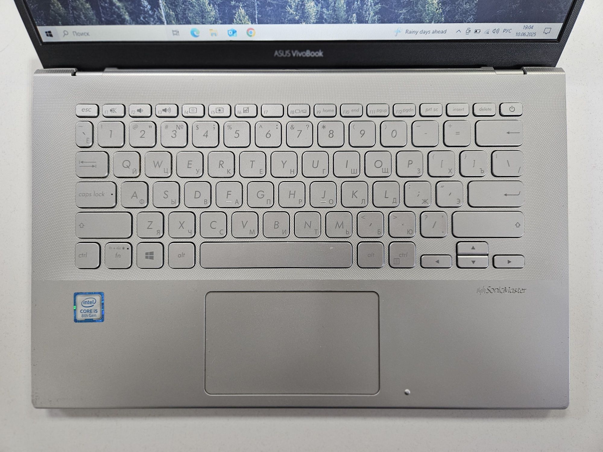 Ноутбук Asus Vivobook 14-Core i5-8250U/SSD 256GB/8GB/UHD Graphics