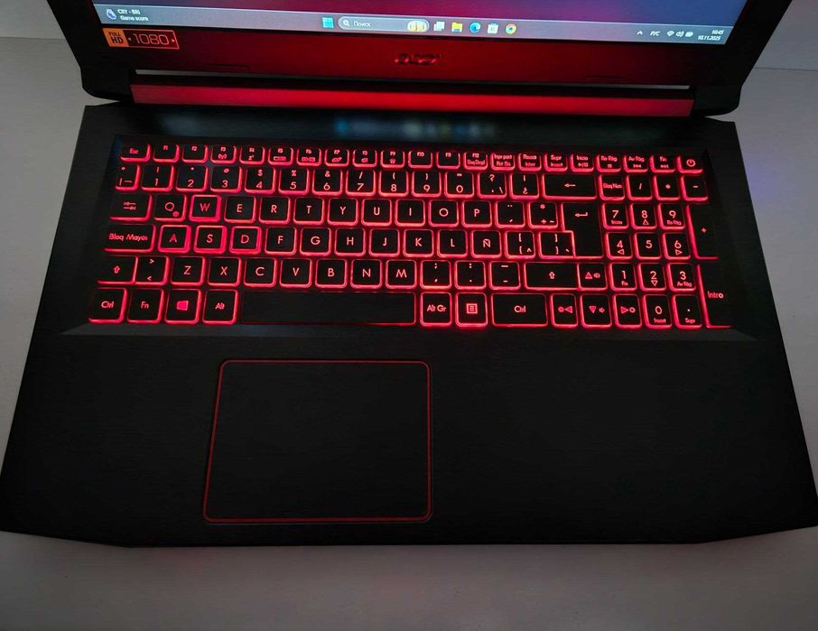 Acer Gaming  Ryzen 7 2700U  RX 560X 4GB  8/256gb