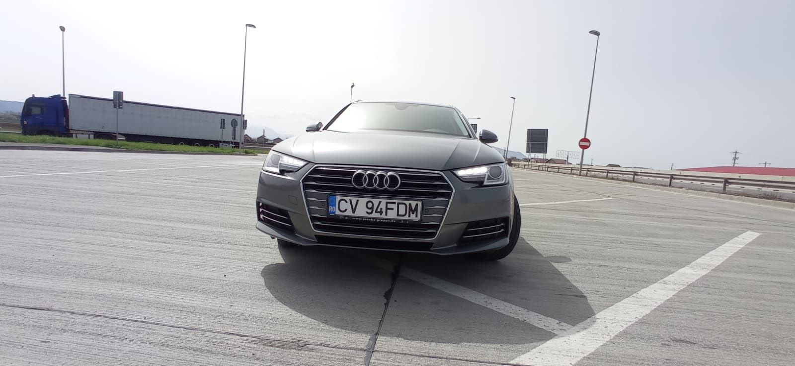 Vând Audi a 4 b 9