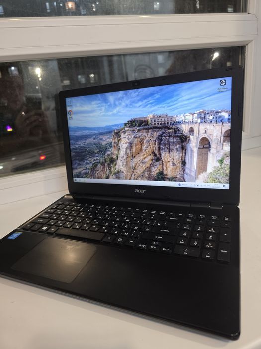 Продам быстрый ноутбук Acer