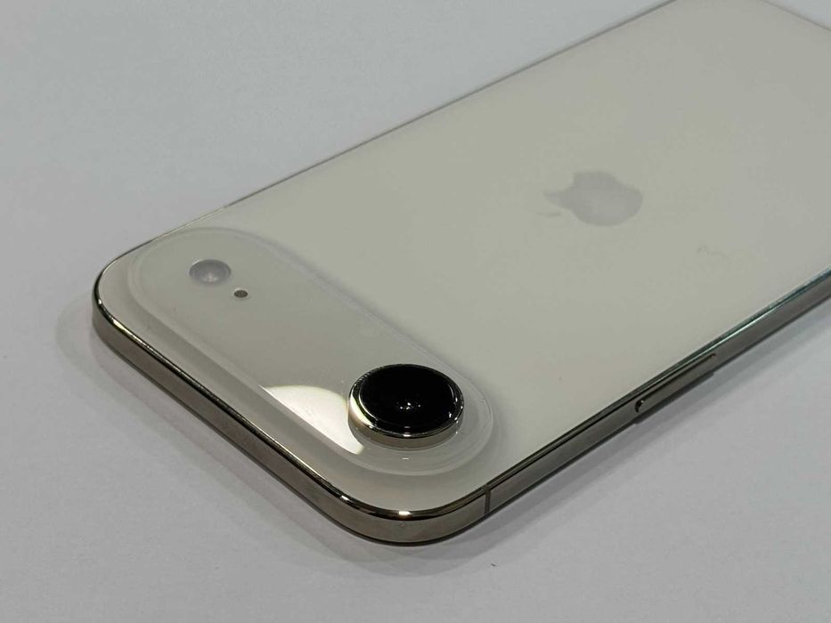 Apple iPhone Air 256GB- 12м. Гаранция