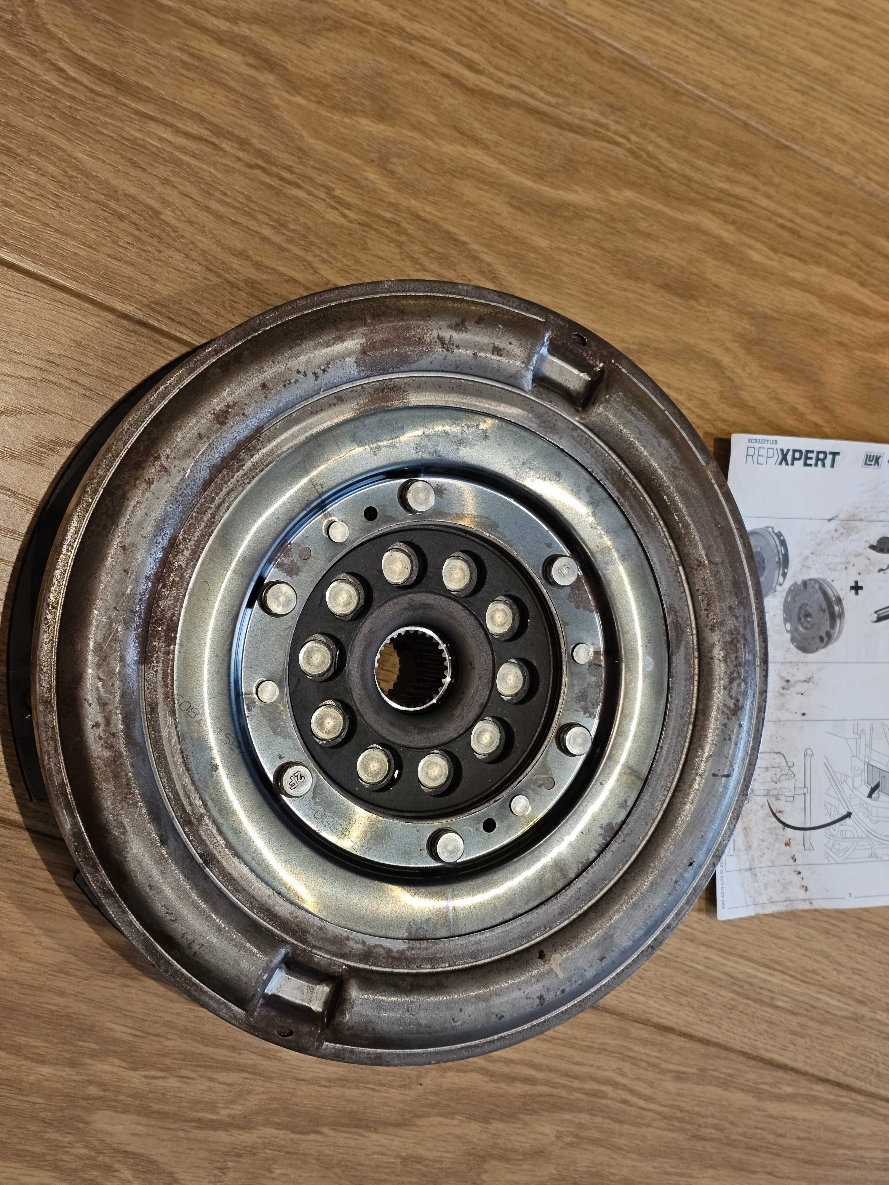 Маховик LuK за Stronic DL501 / 0B5