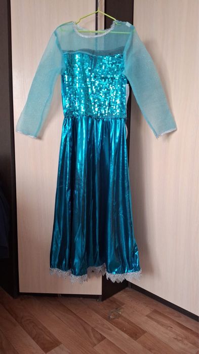 продам детское платье