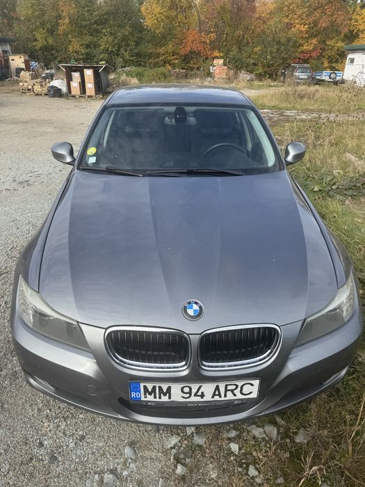 Bmw  seria 3, model 318, an 2011