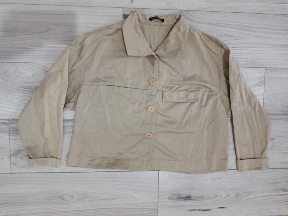 Jacheta Trench scurt bolero crem nou oversize Sonja Marohn mărimea M