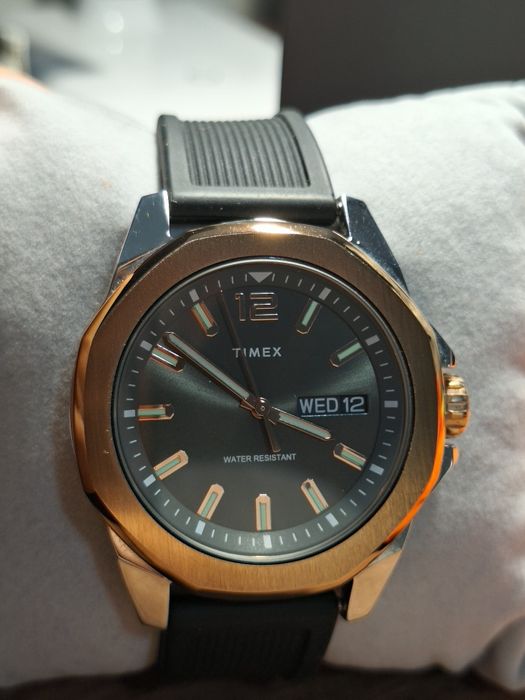 Ceas Timex nou cu eticheta