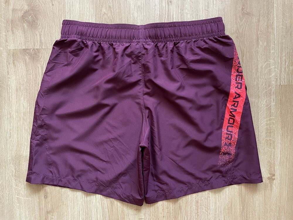 Under Armour Heatgear Dark Red ashorts XL