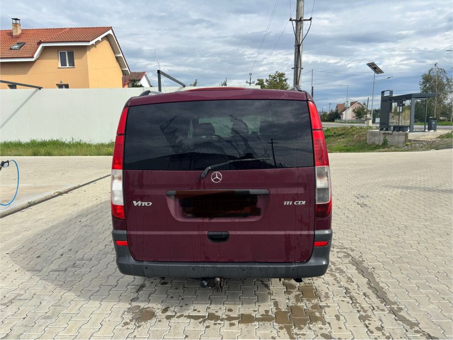 Vand sau schimb Mercedes vito