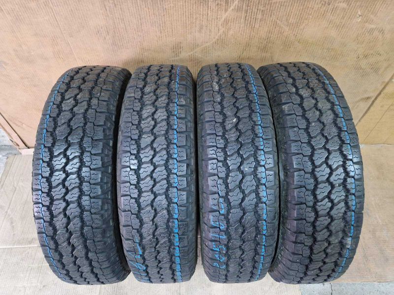 4 Goodyear R16C 205
летни бусови гуми DOT2921