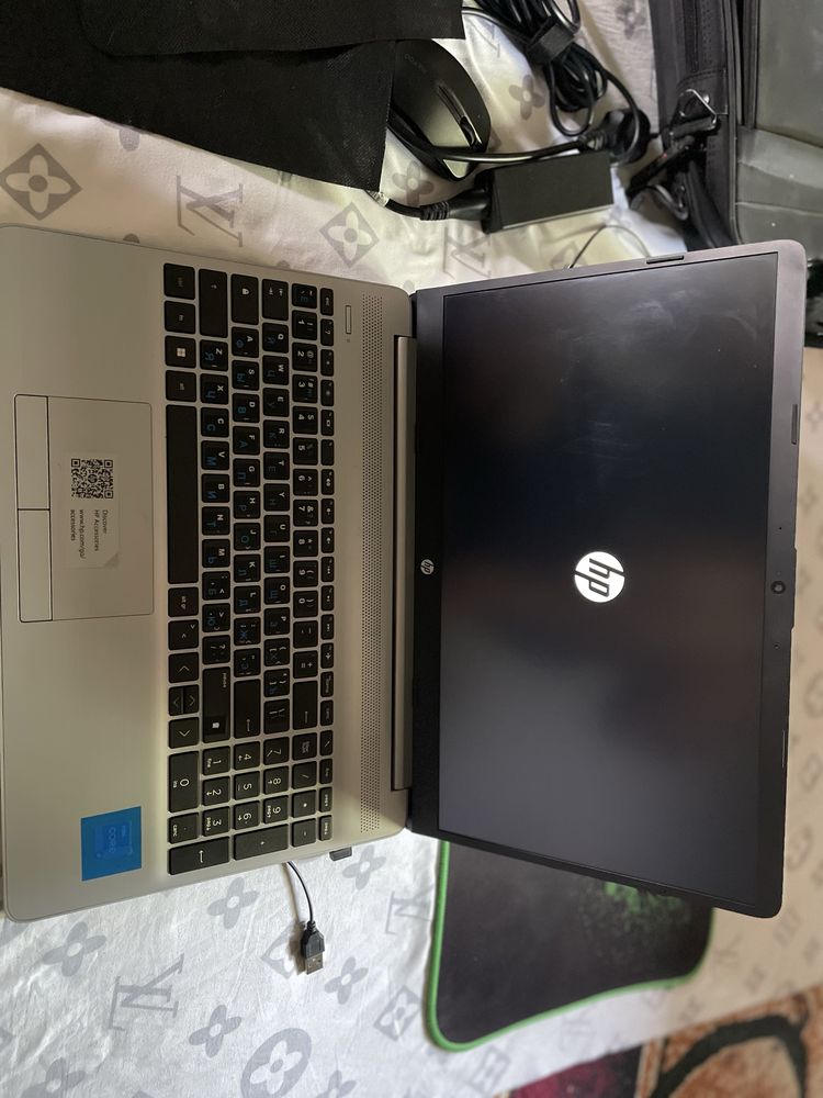 Nautbook hp core i3 8gb 256 gb ssd