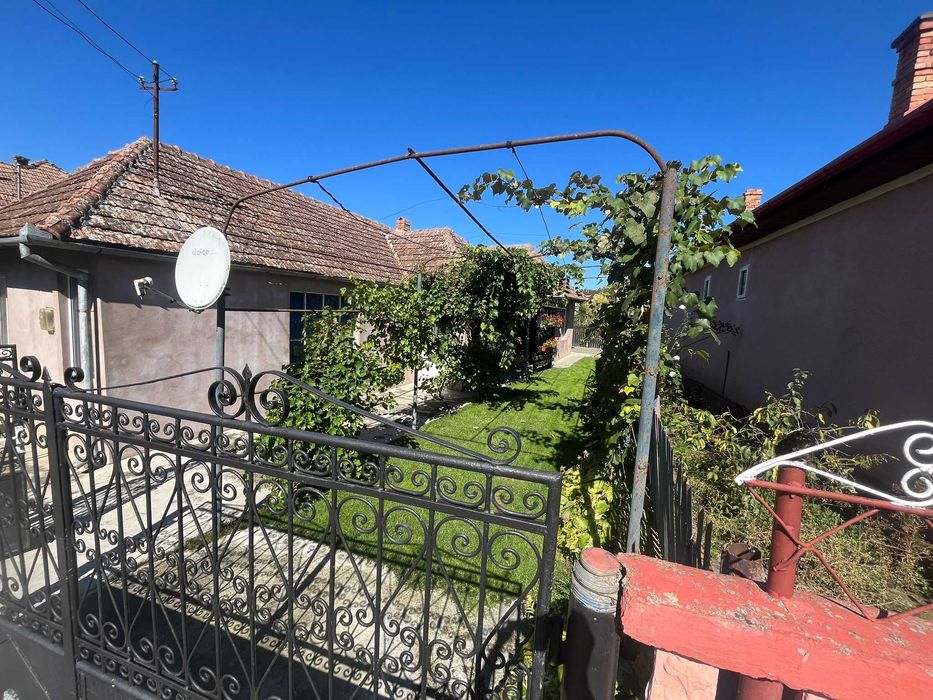 Casa locuibila imediat Sarmasu