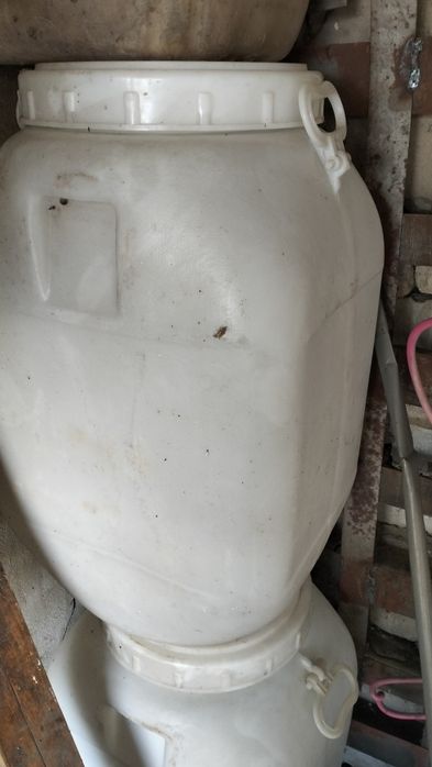 Продам пластиковые бочки