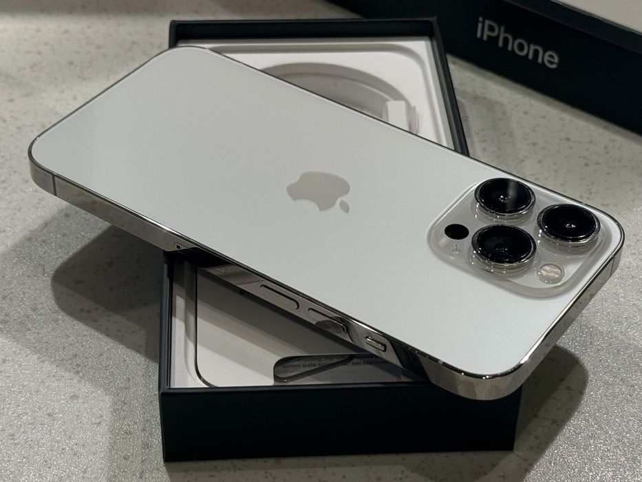iPhone 13 Pro 256GB Silver (бял) – Перфектен 100% Батерия!