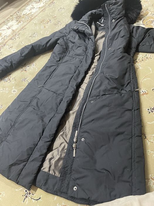 Одежда зимний пуховик натуральный.