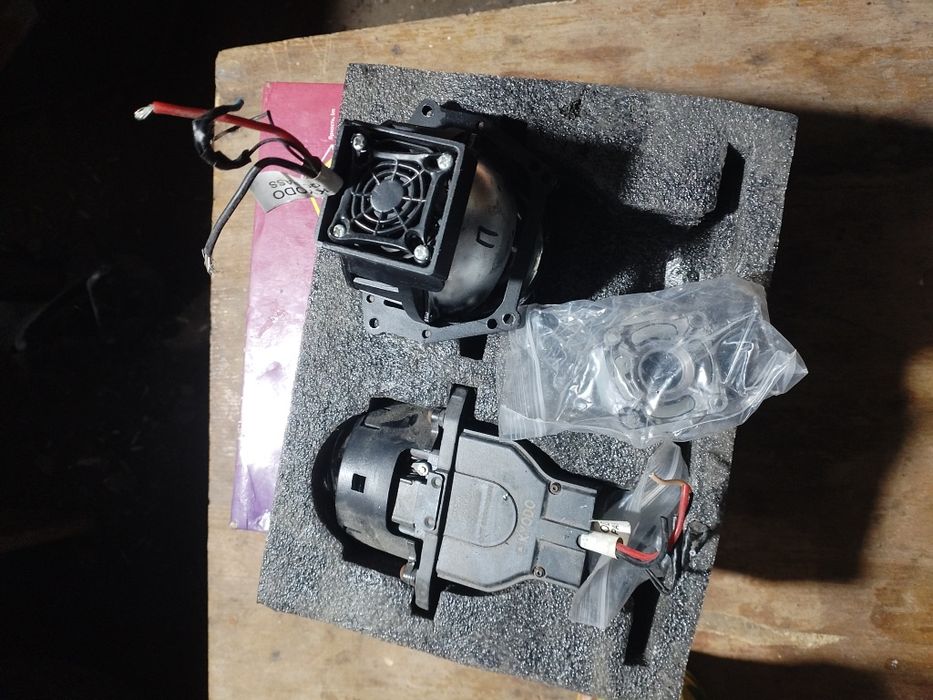 Продам линзы на ваз