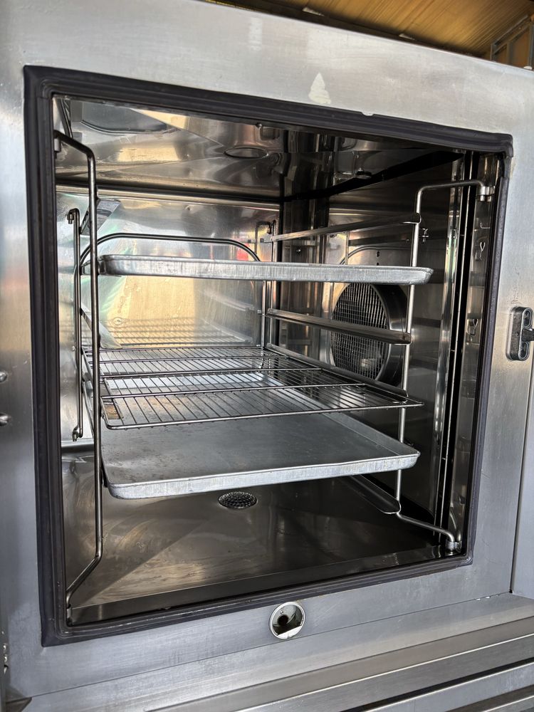 Cuptor convectie leventi