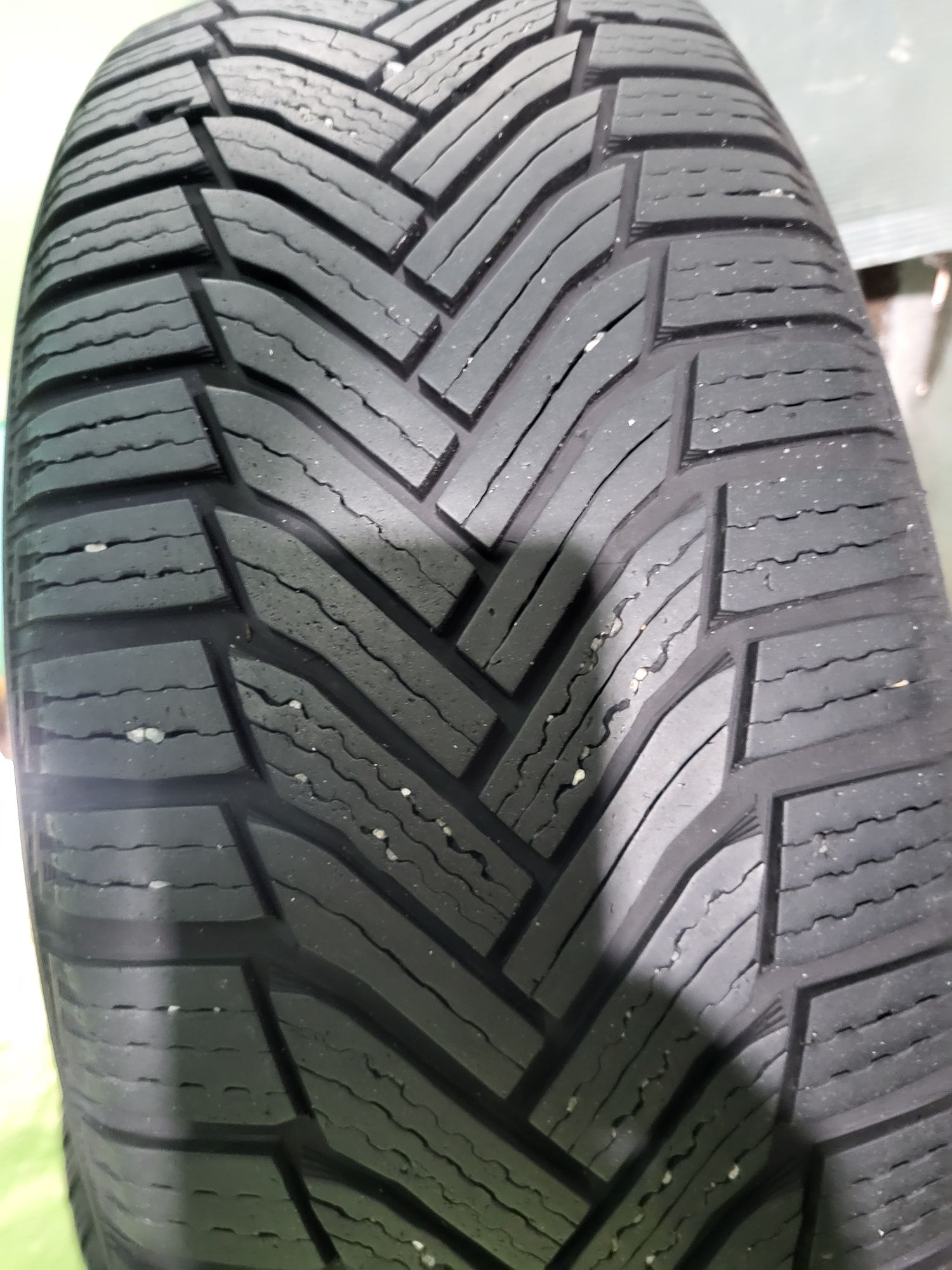 2 бр зимни 205/55/16 Michelin