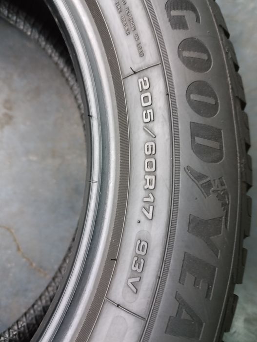 Anvelope de iarnă 205 60 17 Goodyear Ultragrip performance+ dot 2021