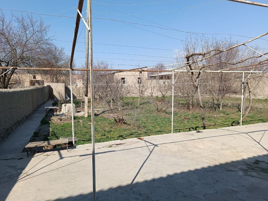 Arg‘unda 6.5 sotix hovli sotiladi