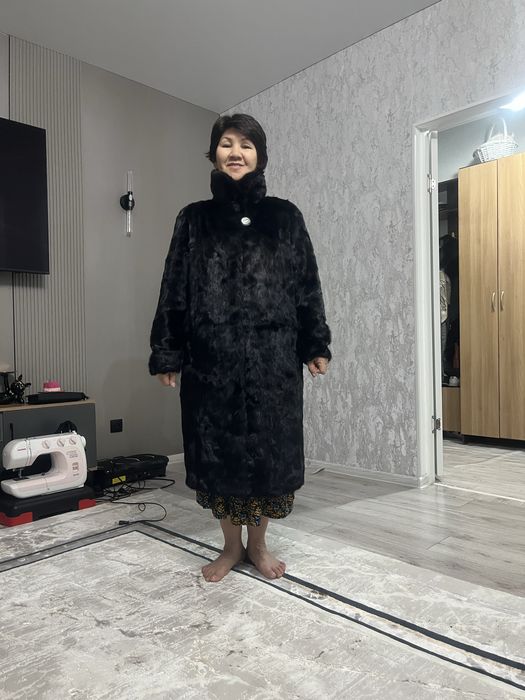 Продается цельная норковая шуба