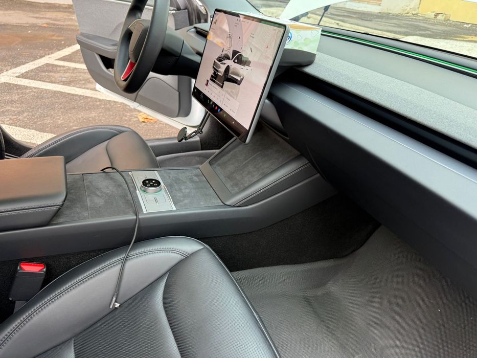 Vand Tesla model 3 2024