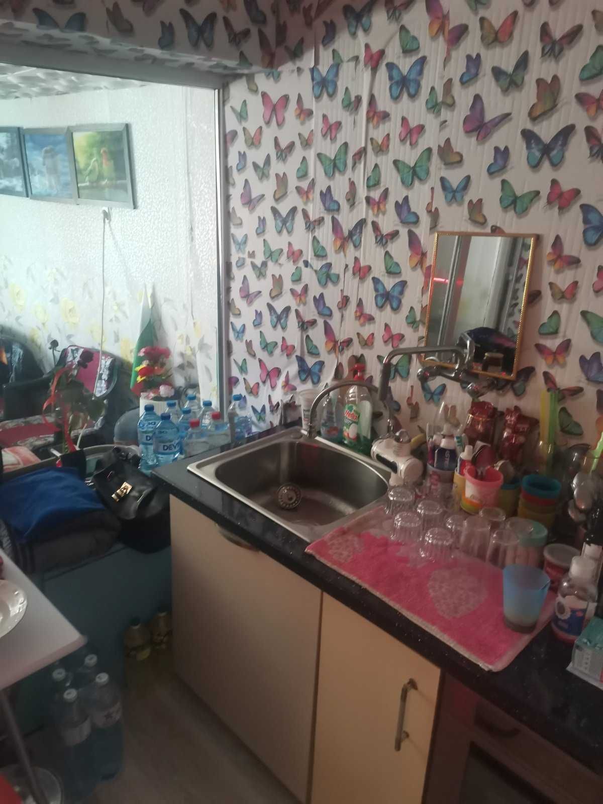 Продаваме едноетажна къща с двор в кв. Модерно предградие