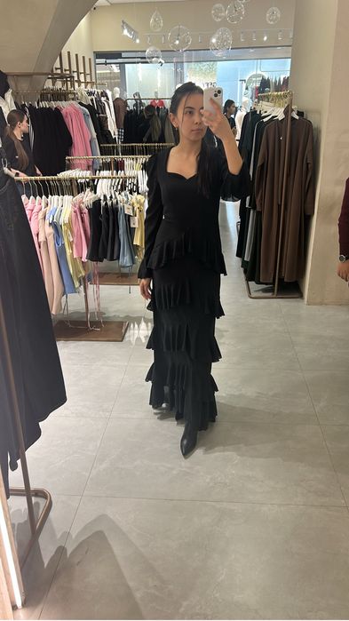 Продам платья , носила по одному разу