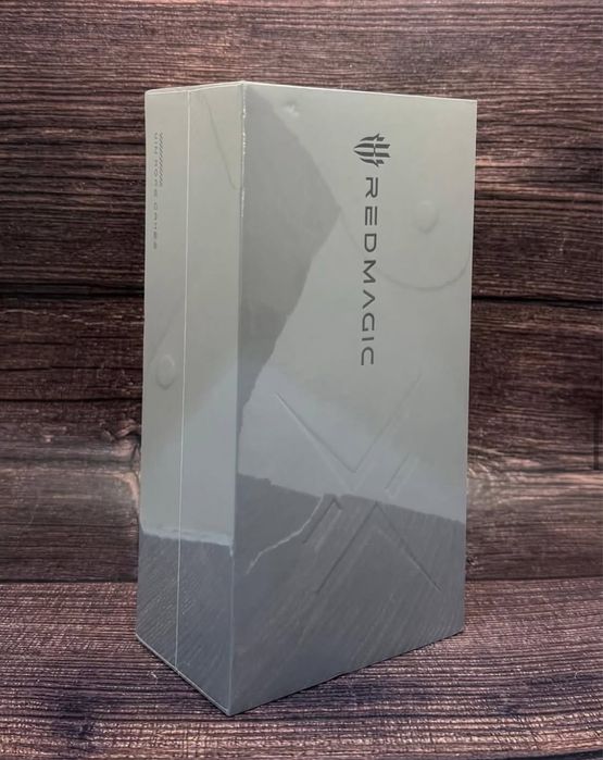 Новый запакованный Redmagic 10 Pro 1tb,год гарантии (редмеджик)