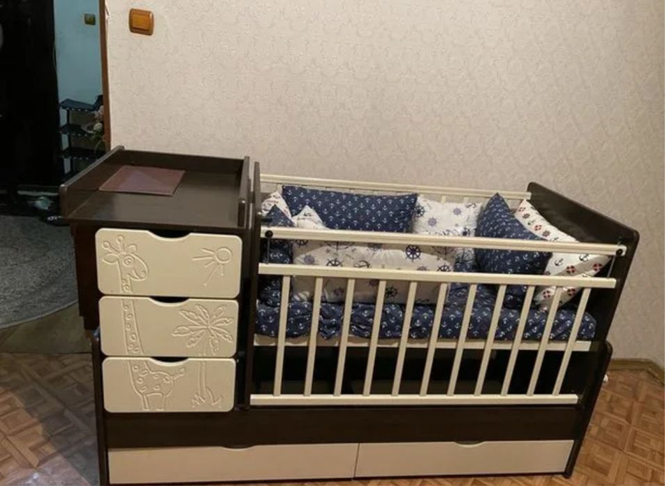 Продам манеж трансформер