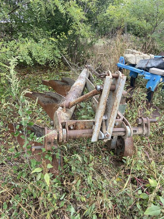 Tractor de vanzare si utilaje