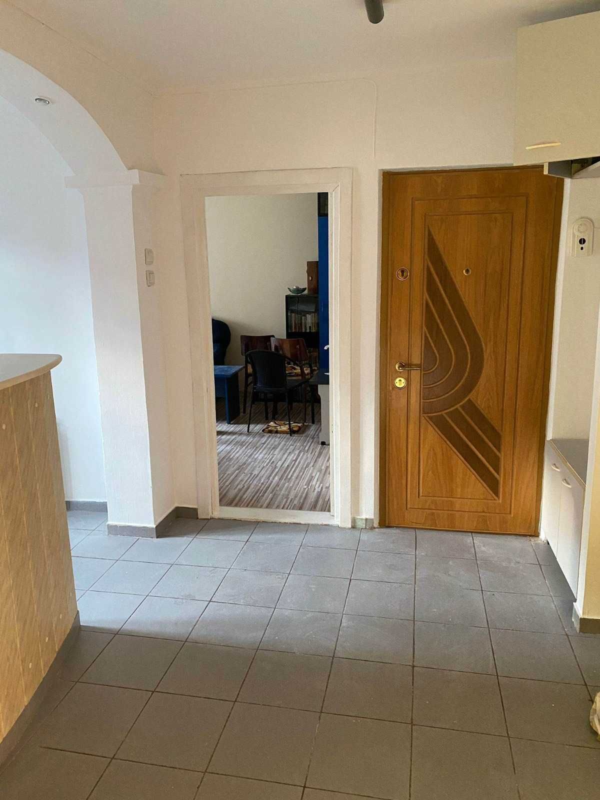 Vand apartament 2 camere in Botosani ultracentral