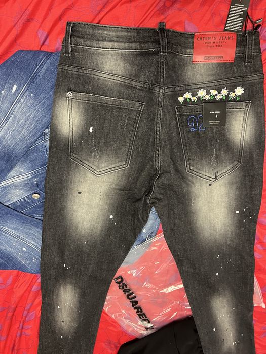 Vand blugi Dsquared2 pe negru