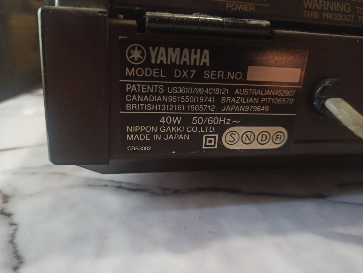Синтезатор Yamaha DX7