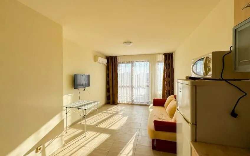 Продава се Двустаен апартамент в Поморие - 60 кв.м за 1425 €/кв.м - Снимка #4