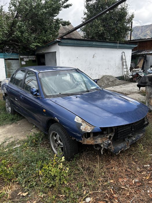 Продам машину на запчасти