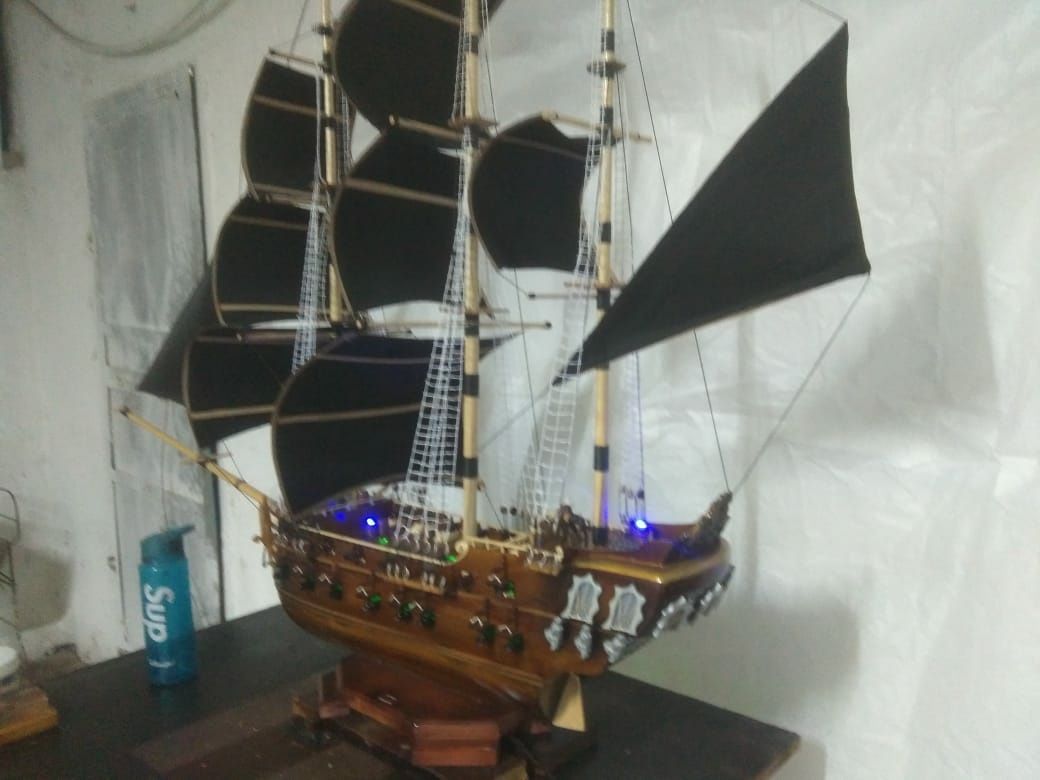 Деревянный корабль